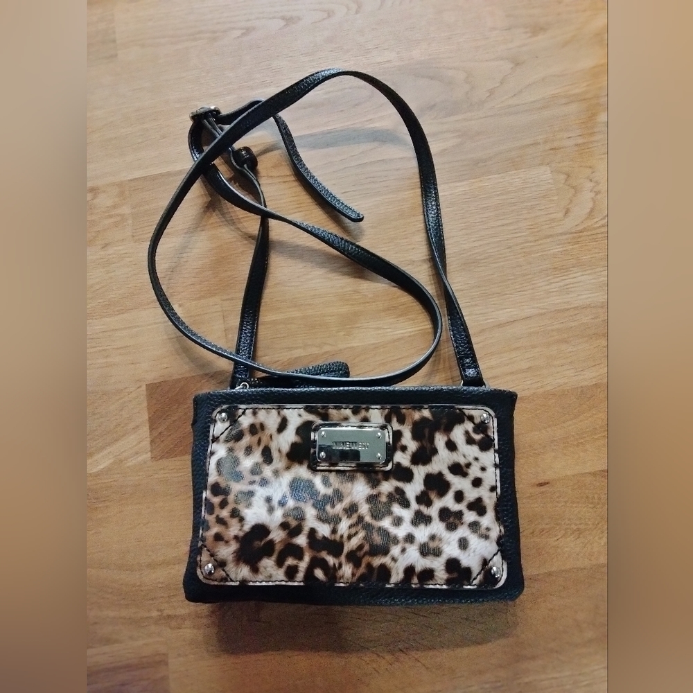 Black and leopard small purse